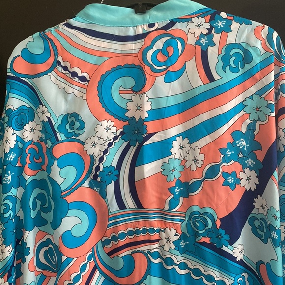 Kensie Coverup - Picture 7 of 8